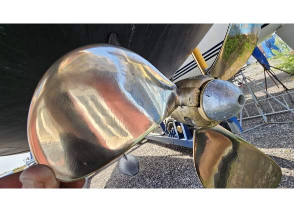 2025-03/21jeanneau-sun-odyssey-40