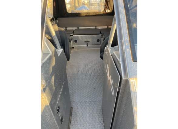 2025-10/10a-ums805dc