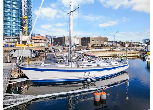 2025-11/1d-hallberg-rassy