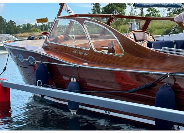 2025-12/8golden-cut-28w-ex